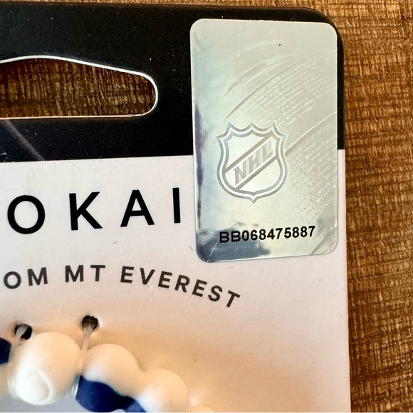 NEW! Lokai Tampa Bay Lightning Bracelet, size Small - Picture 2 of 3